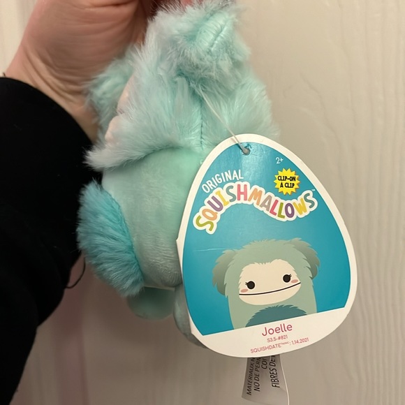 Joelle the Bigfoot 3.5” Clip Squishmallow - Picture 2 of 3